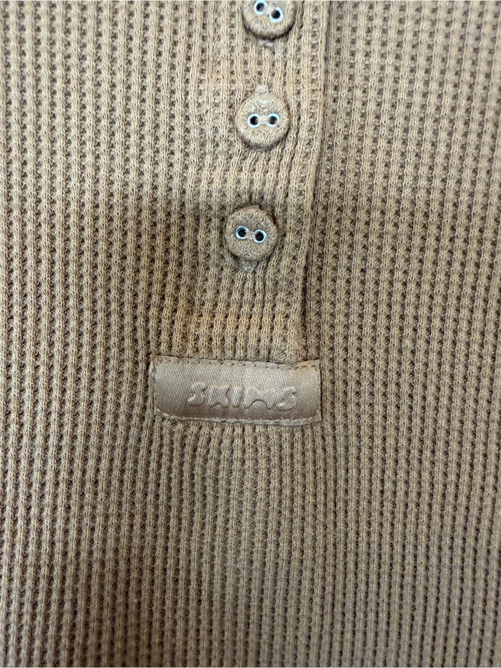 SKIMS Camel Ribbed Button-Front Long Sleeve Henley Top - Picture 3 of 7